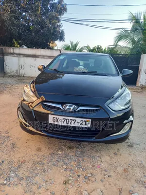 Hyundai Accent SE 2011 Black