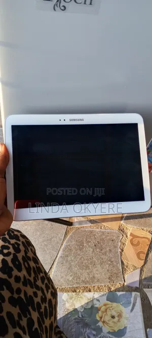 New Samsung Galaxy Tab 3 10.1 P5200 16 GB White