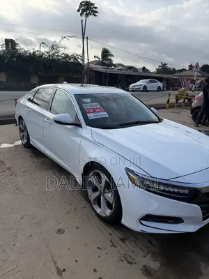 Honda Accord 2019 White