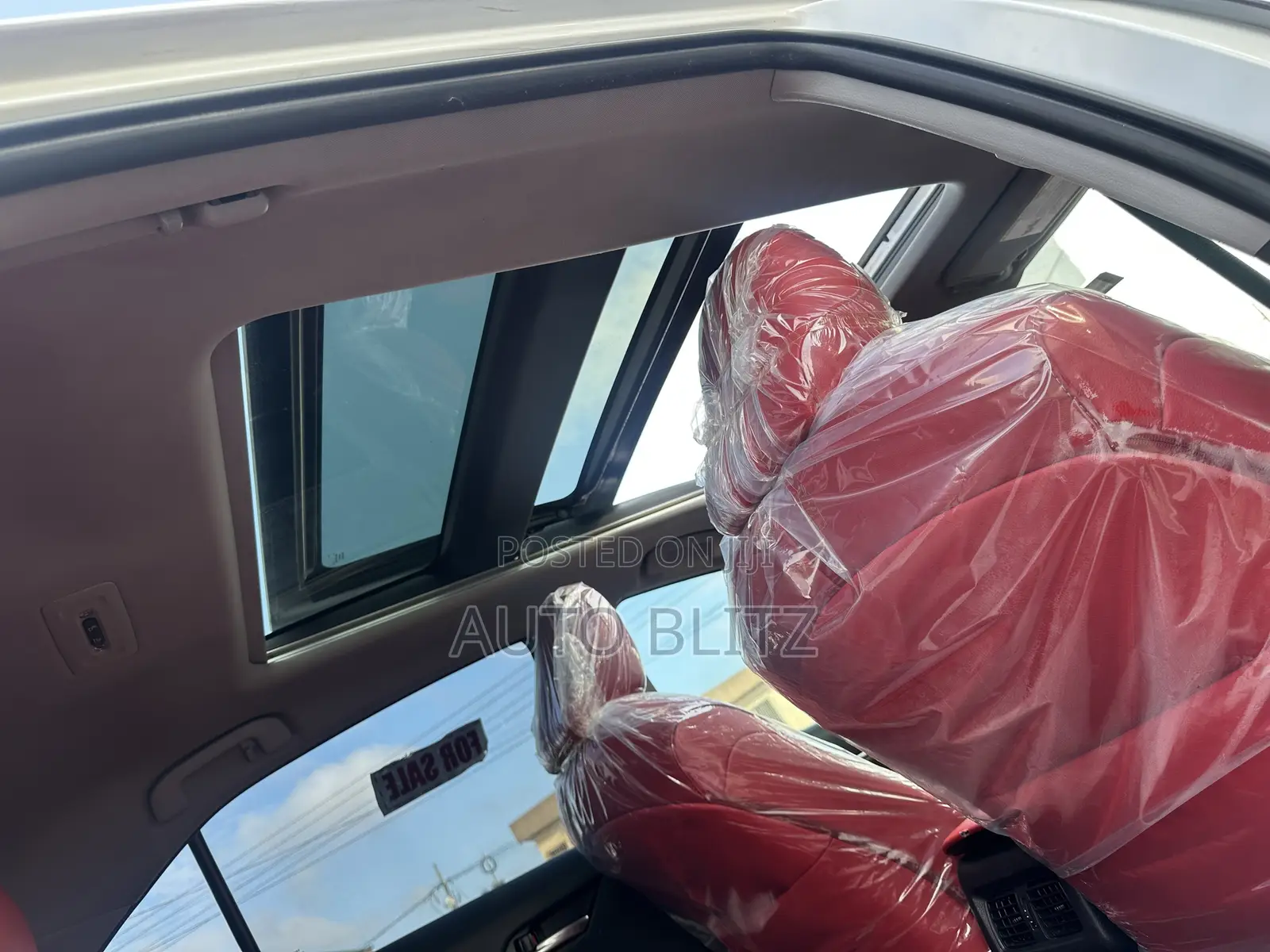 Toyota Camry 2019 White