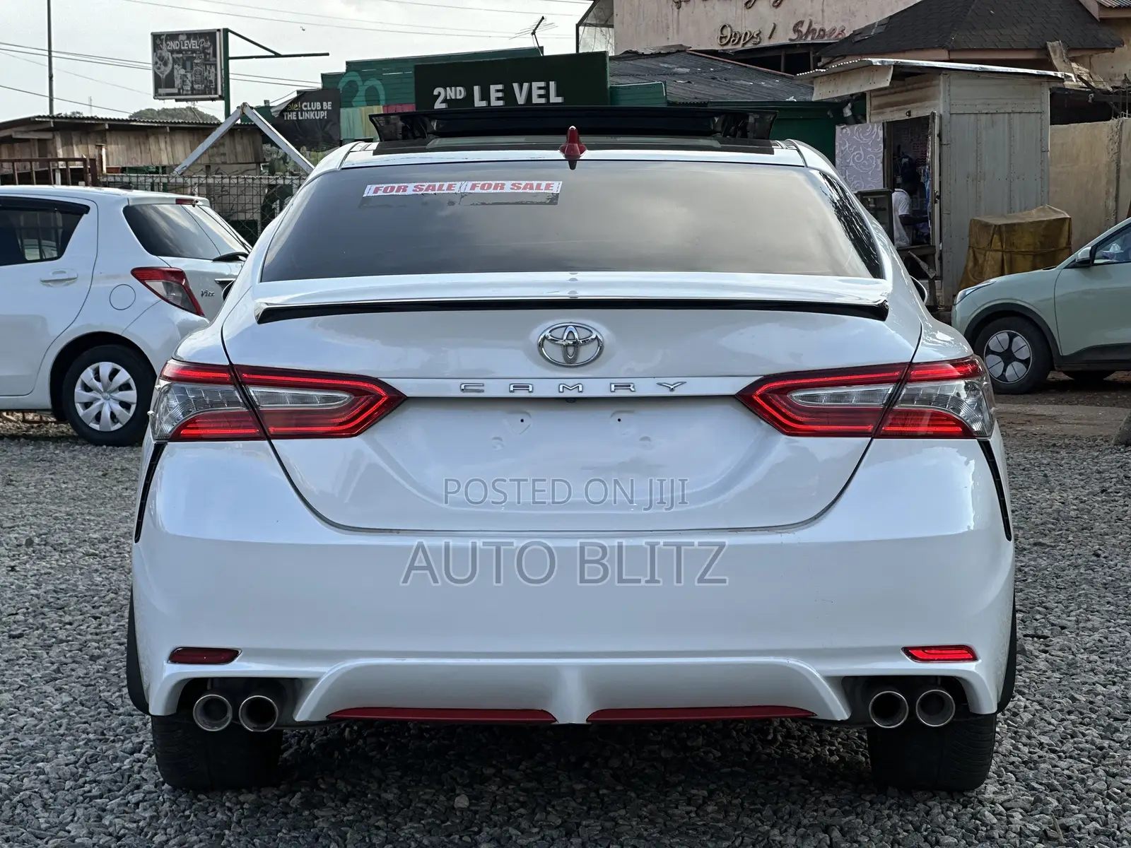 Toyota Camry 2019 White