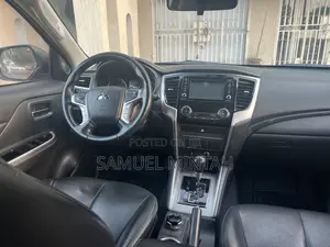 Mitsubishi L200 Double Cab 2.4 181hp 4WD 2020 Black