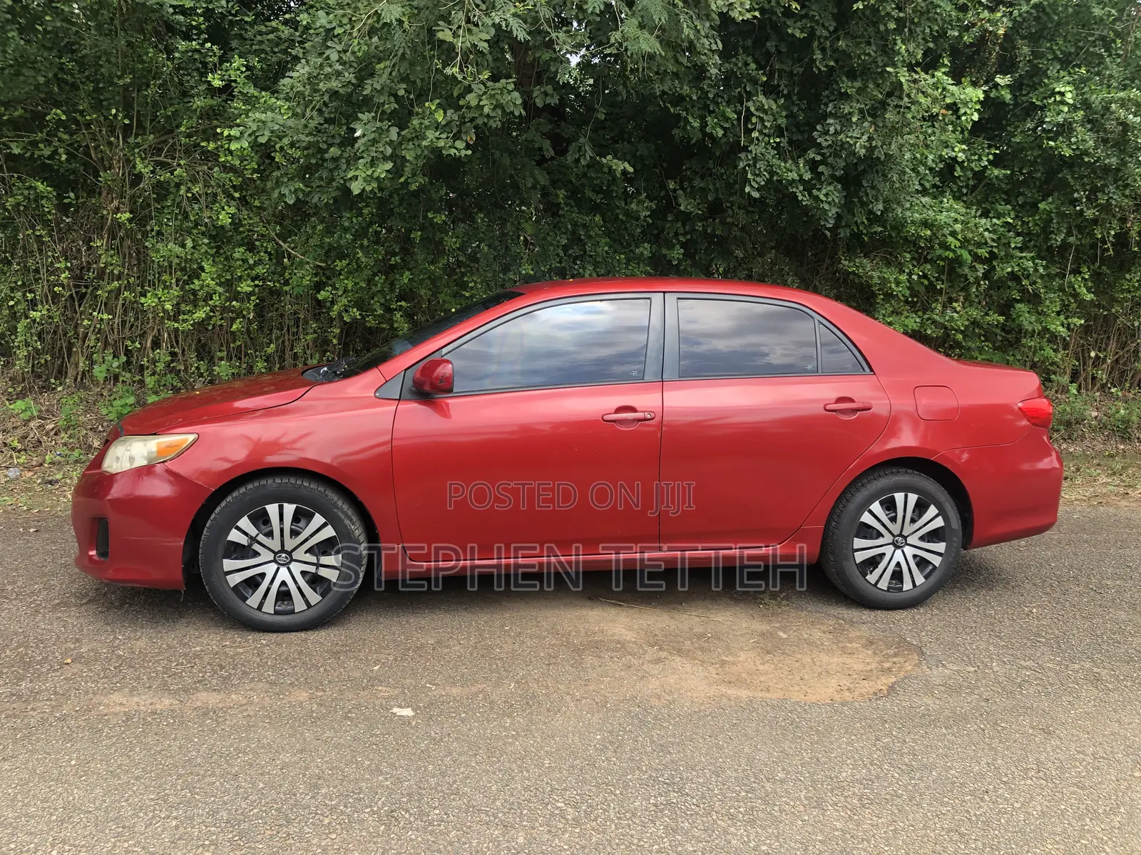 Toyota Corolla LE 4dr Sedan (1.8L 4cyl 4A) 2013 Red