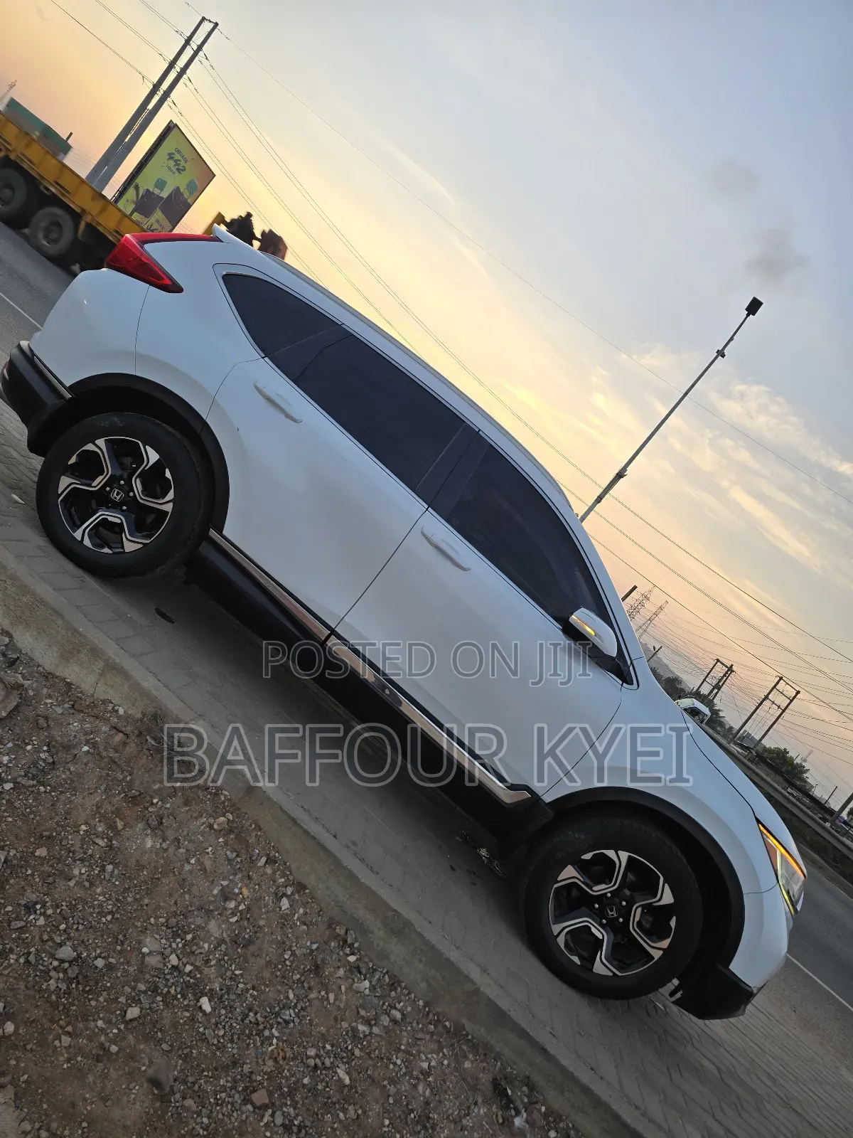 Honda CR-V Touring FWD 2019 White