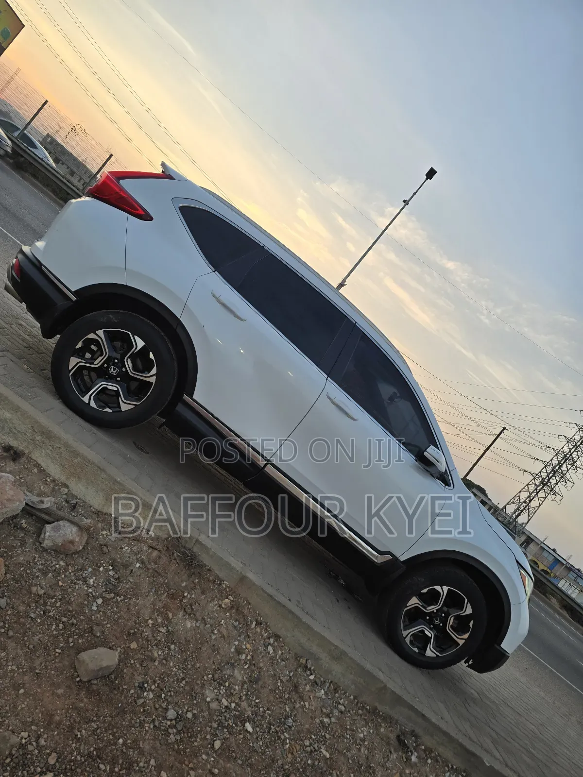 Honda CR-V Touring FWD 2019 White