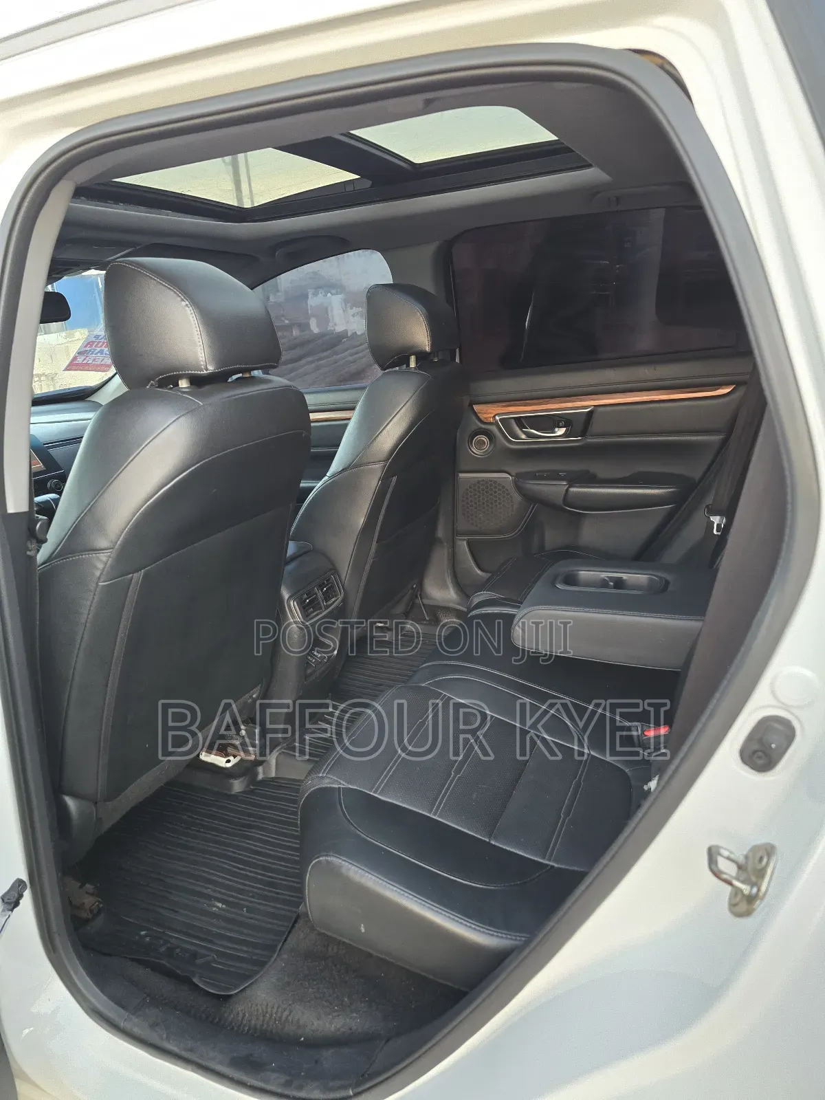 Honda CR-V Touring FWD 2019 White