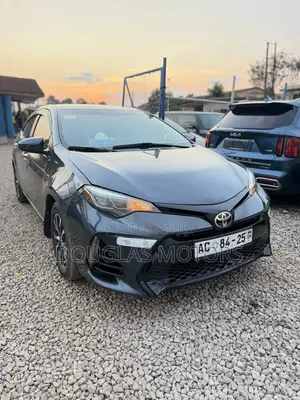 Toyota Corolla 2016 Gray