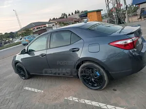 Toyota Corolla 2016 Gray
