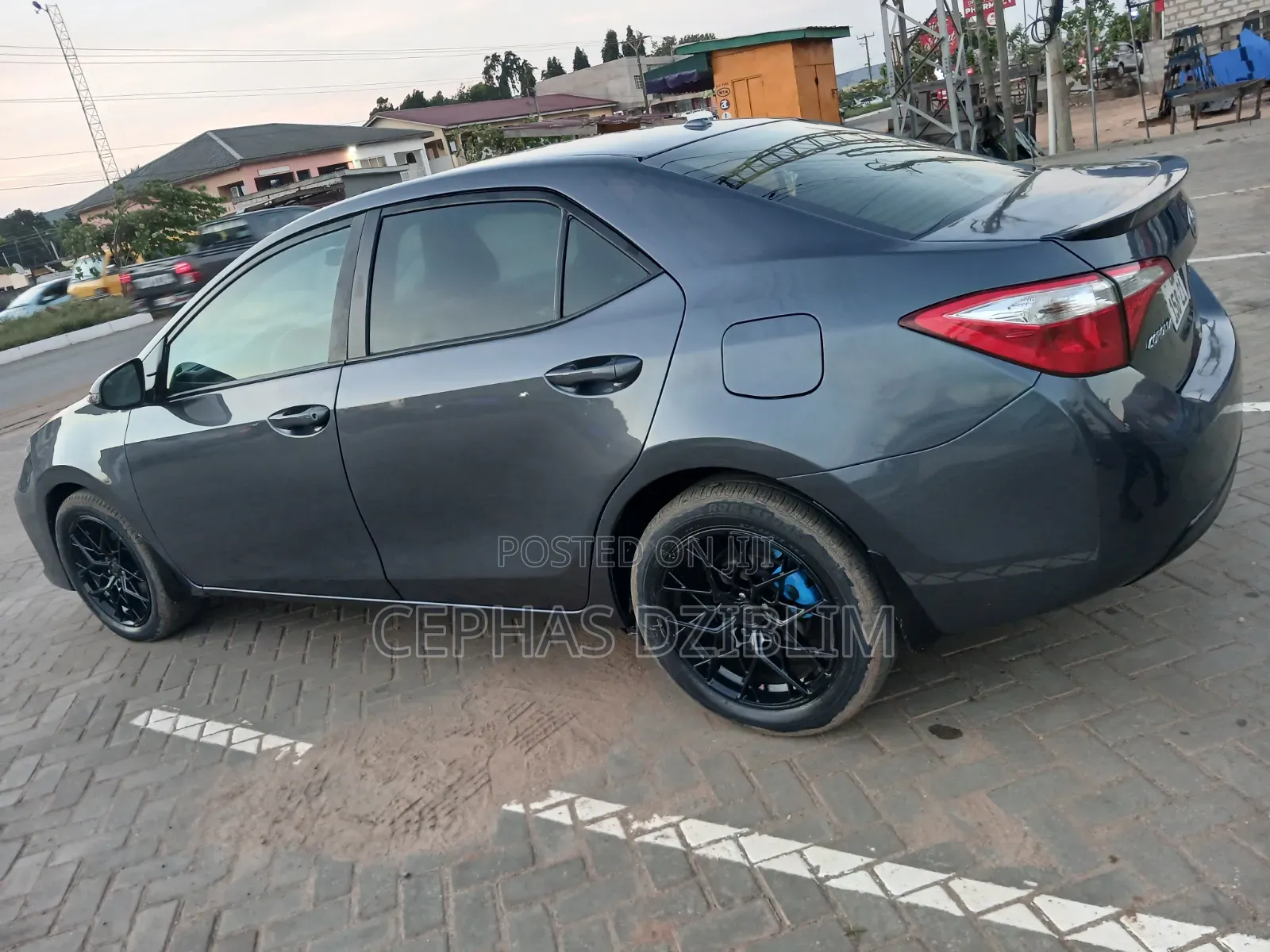 Toyota Corolla 2016 Gray