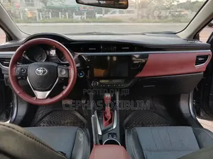 Toyota Corolla 2016 Gray