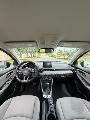 Toyota Yaris 2020 Black