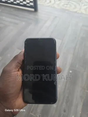 Apple iPhone 11 64 GB Black