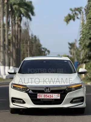 Honda Accord Touring 2.0T 2020 White