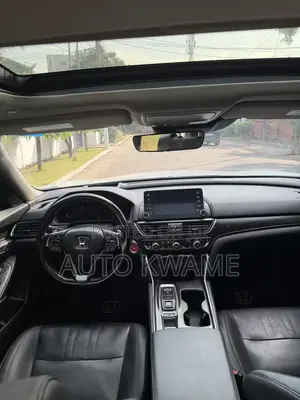 Honda Accord Touring 2.0T 2020 White
