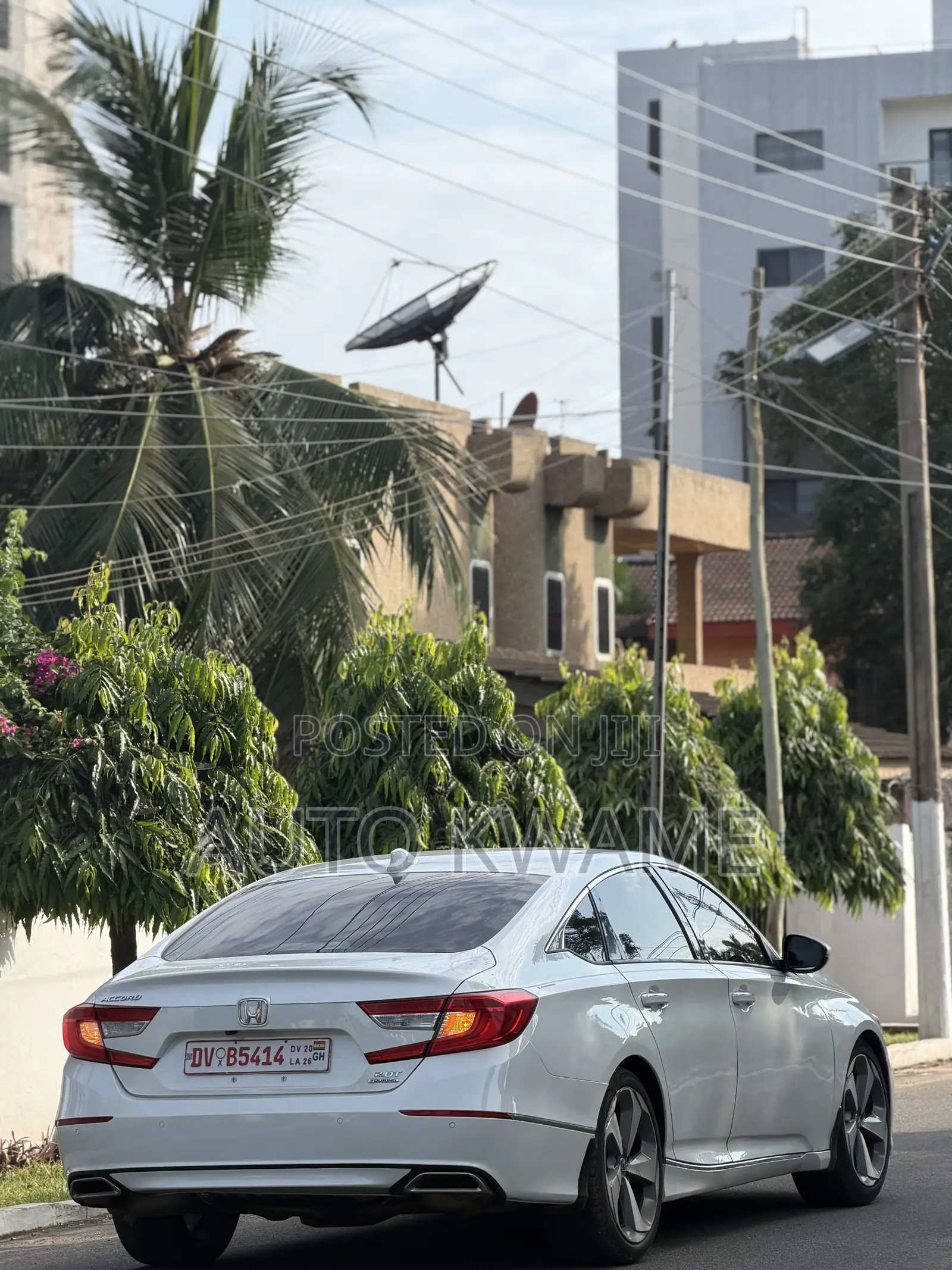 Honda Accord Touring 2.0T 2020 White
