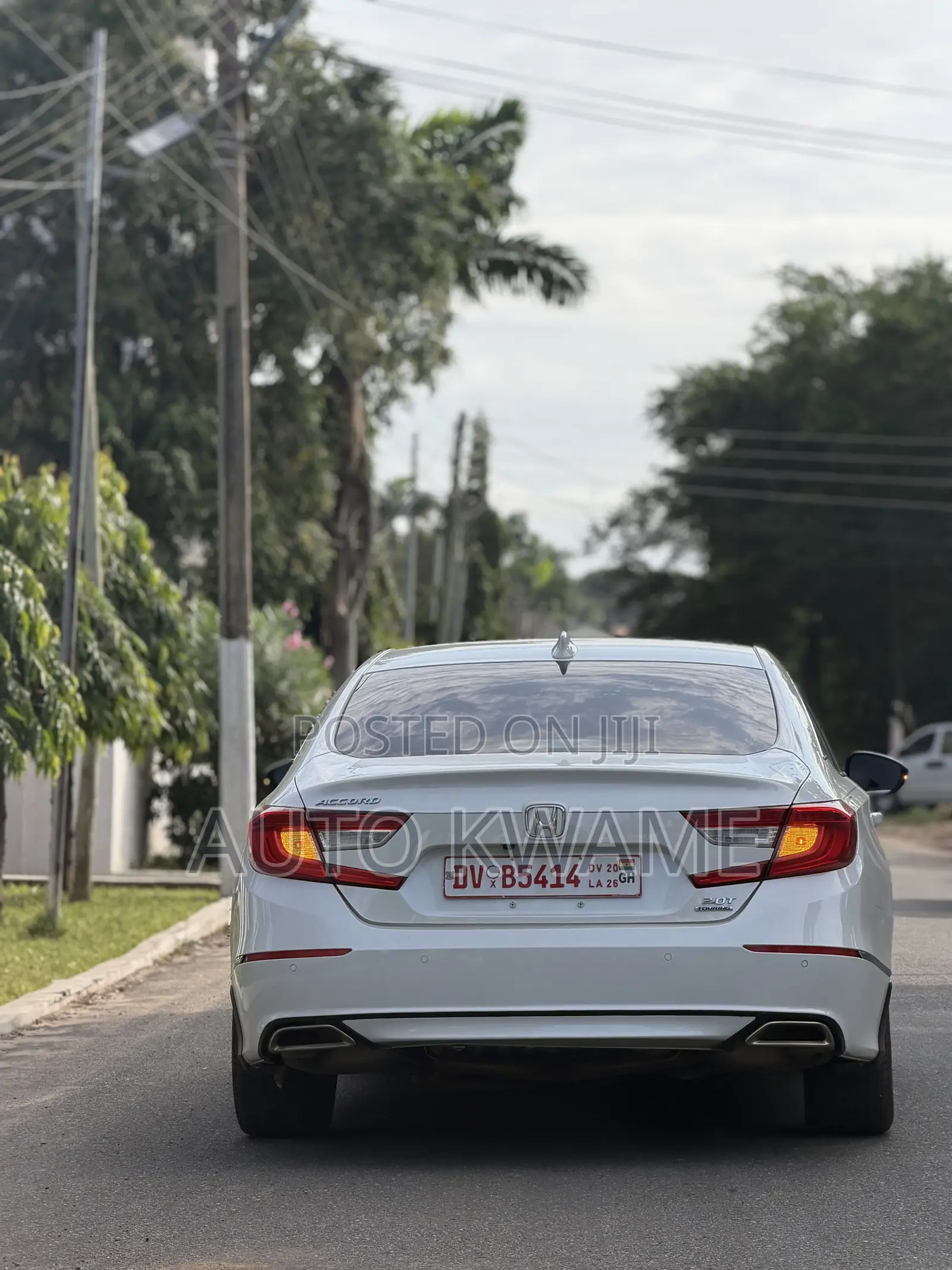 Honda Accord Touring 2.0T 2020 White