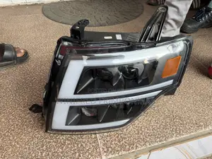 Mitsubishi Pajero 2009,2010,2015,2016,2017,2019,2020 Spec Headlight
