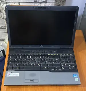 Laptop Fujitsu Lifebook E448 8GB Intel Core i5 HDD 256GB