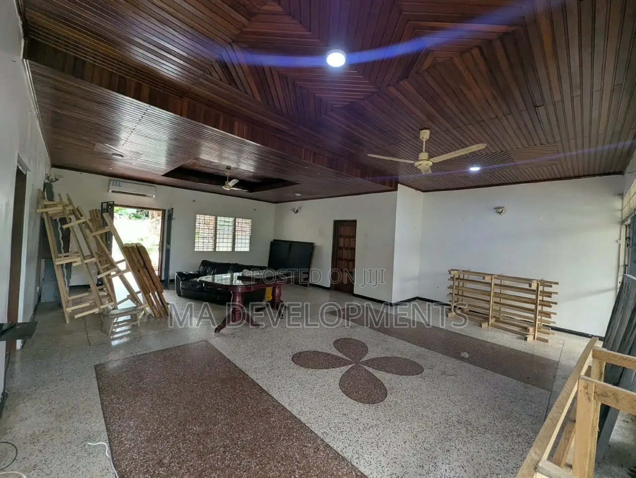 5bdrm Apartment in Madev Realty, Tantra Hills for rent