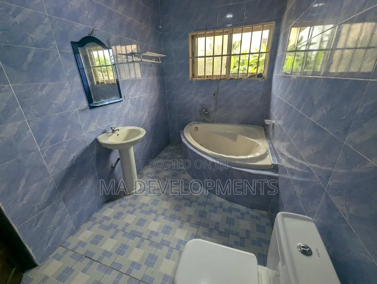 5bdrm Apartment in Madev Realty, Tantra Hills for rent