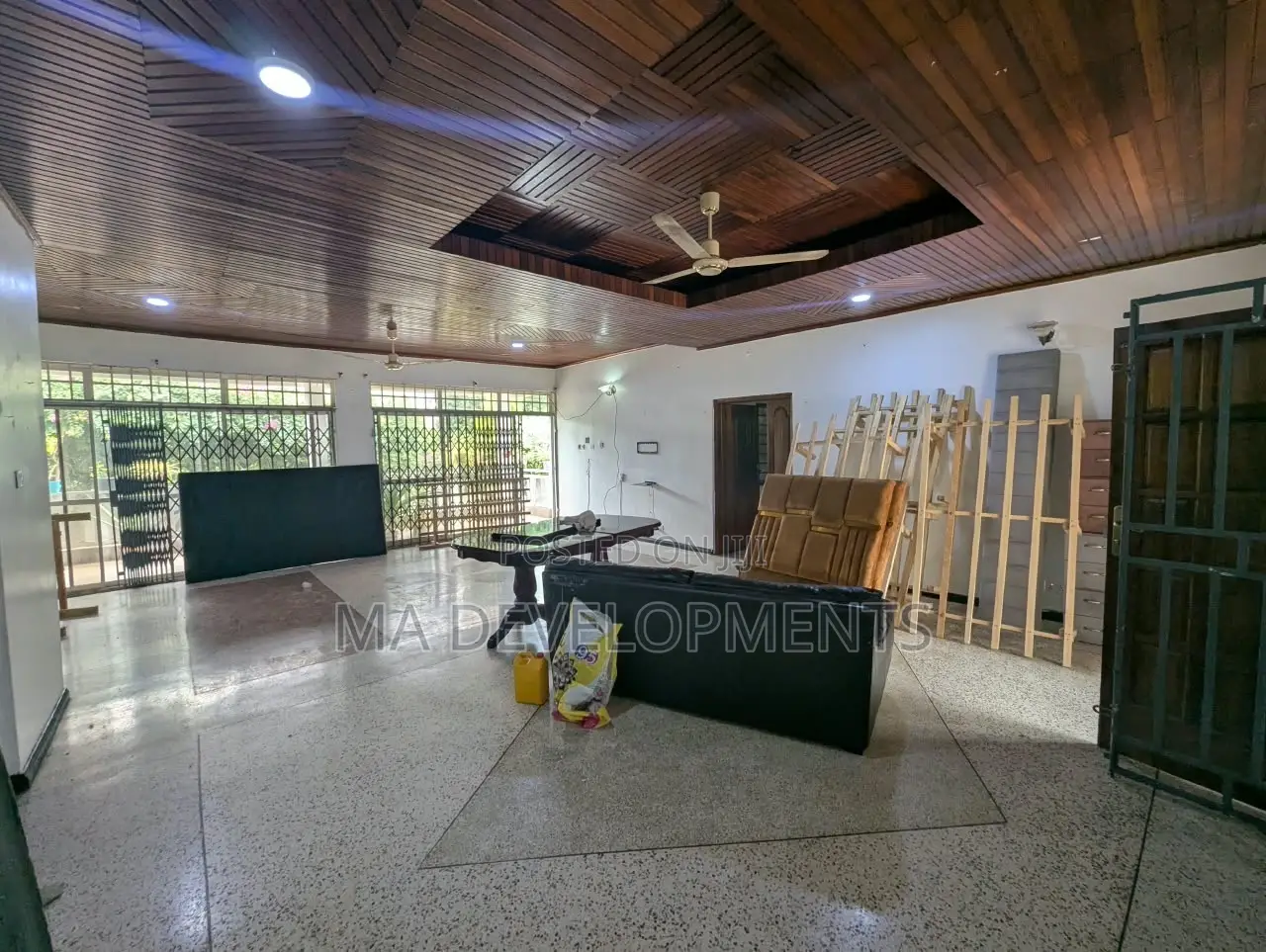 5bdrm Apartment in Madev Realty, Tantra Hills for rent