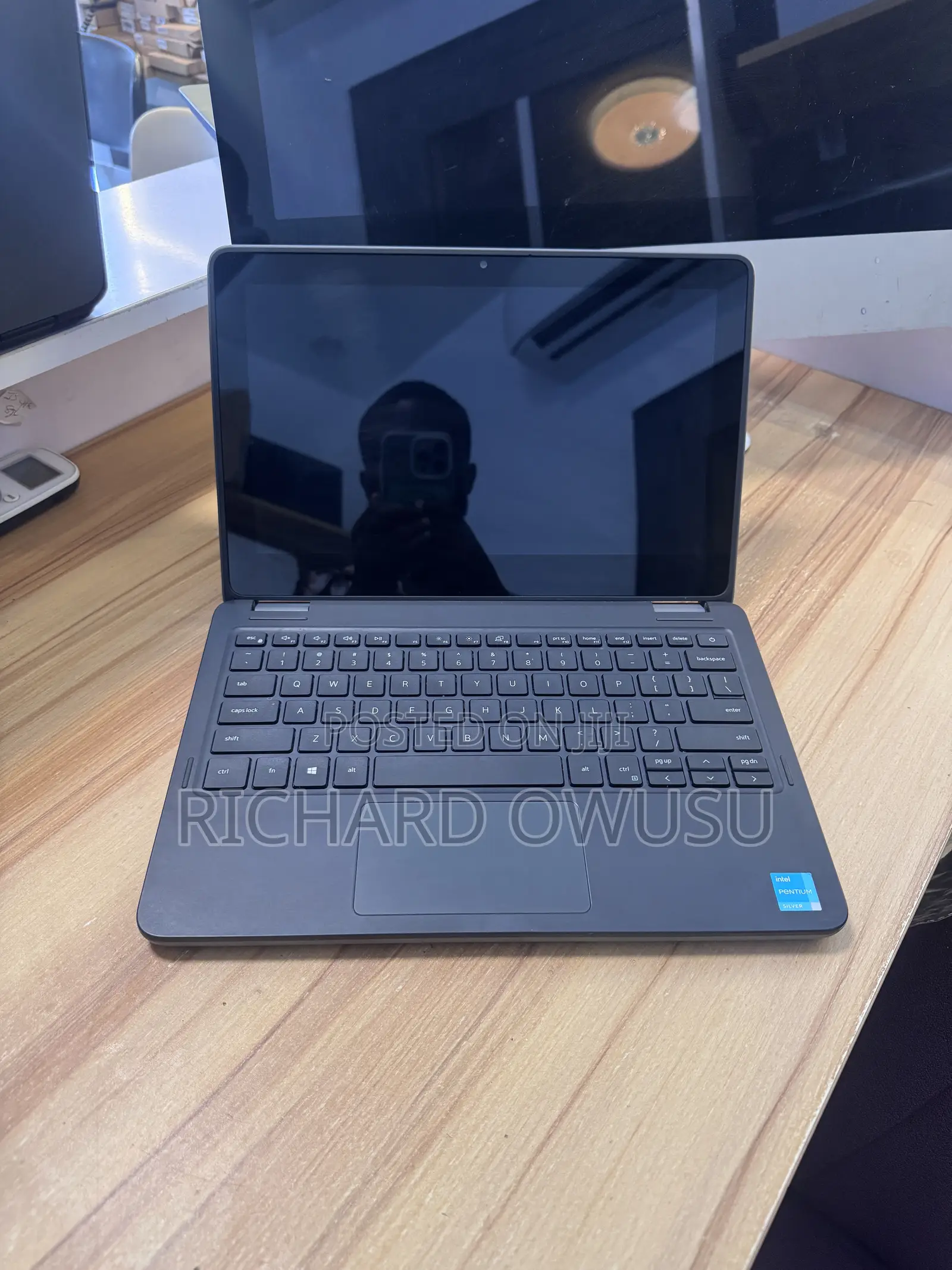 Laptop Dell Latitude 3310 2-in-1 8GB Intel SSD 128GB