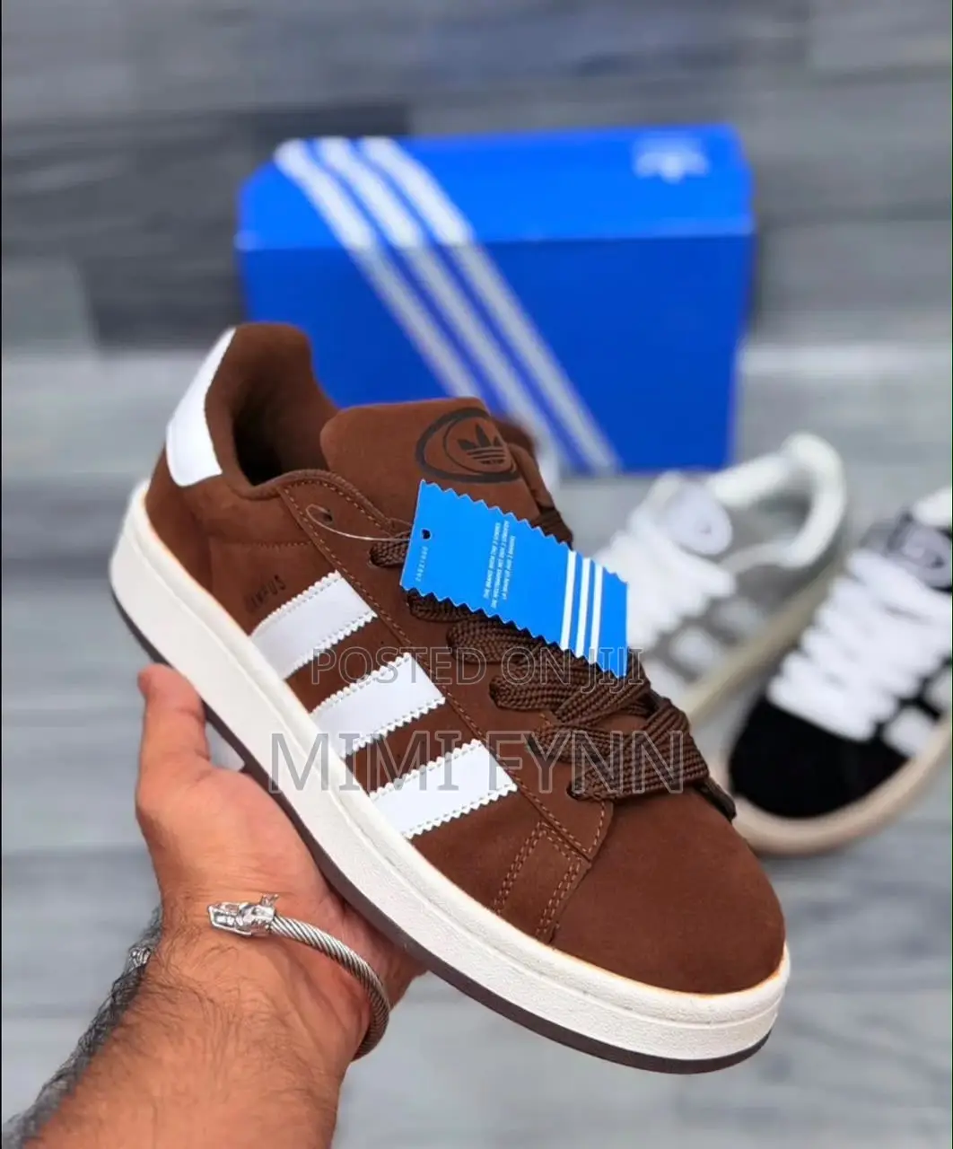 Adidas Sneakers