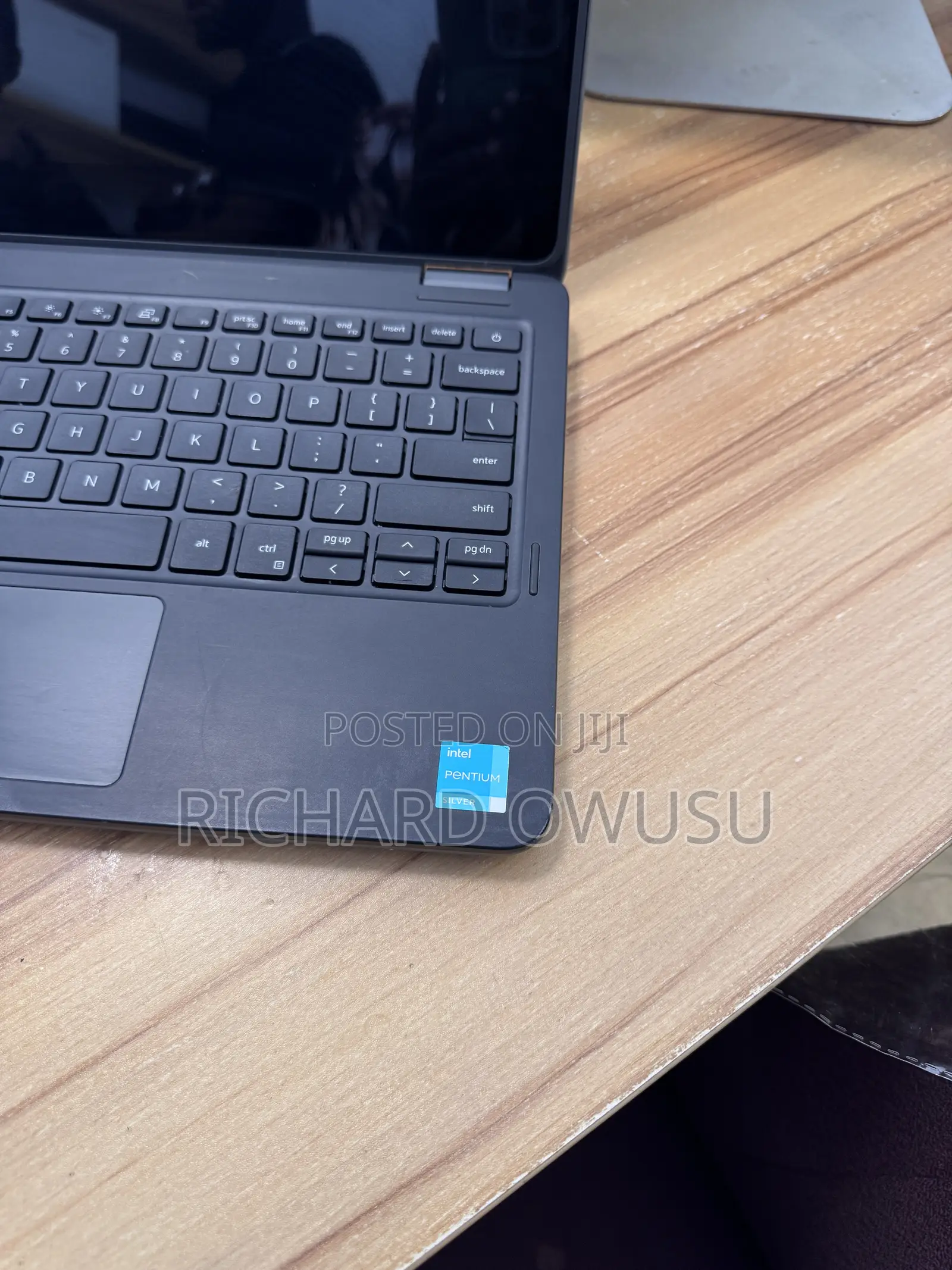 Laptop Dell Latitude 3310 2-in-1 8GB Intel SSD 128GB