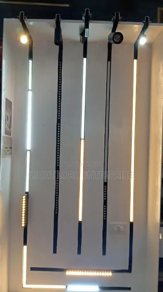 Splendid Metallic  Rescessed Magnetic Track Bar 3M