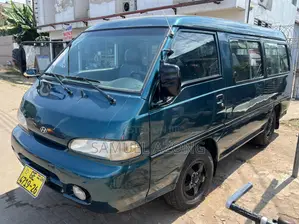 Hyundai H-100 2004 Green