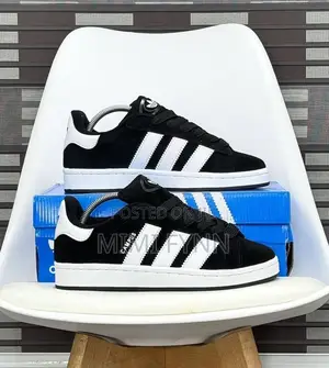 Adidas Sneakers