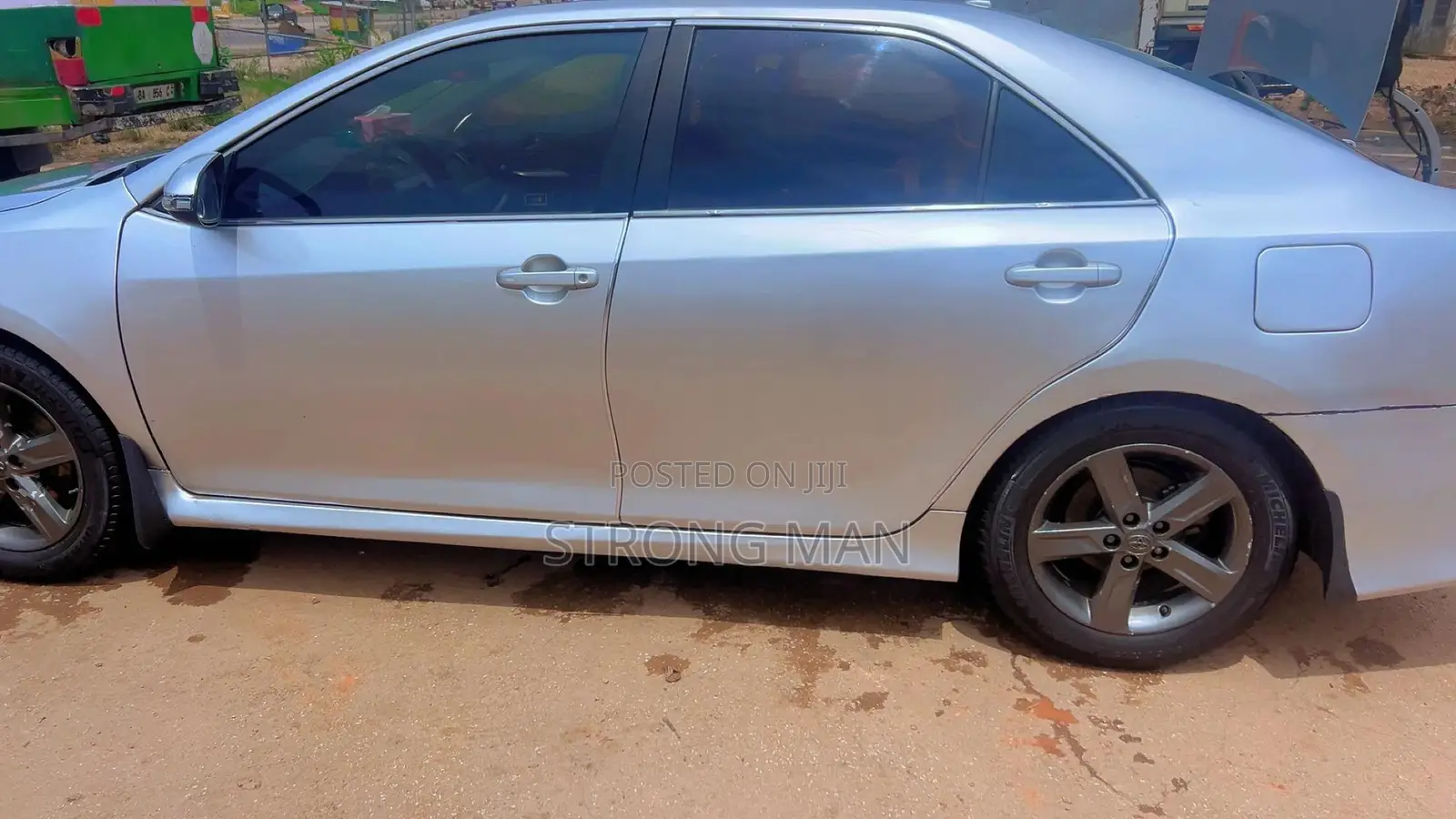 Toyota Camry SE 4dr Sedan (2.5L 4cyl 6A) 2014 Silver
