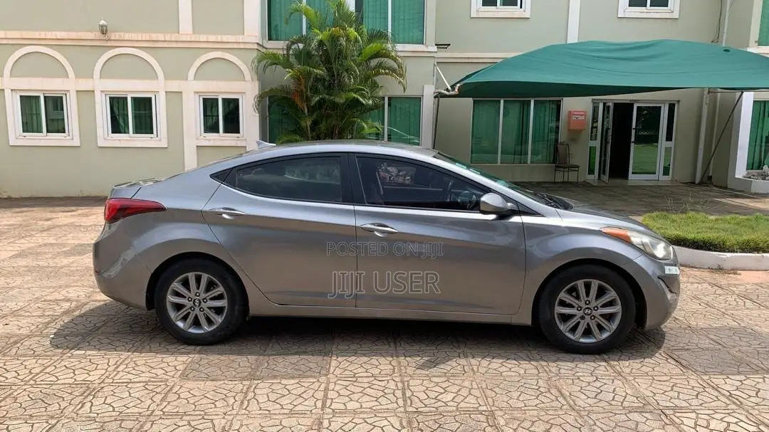Hyundai Elantra SE 4dr Sedan (1.8L 4cyl 6A) 2014 Gray