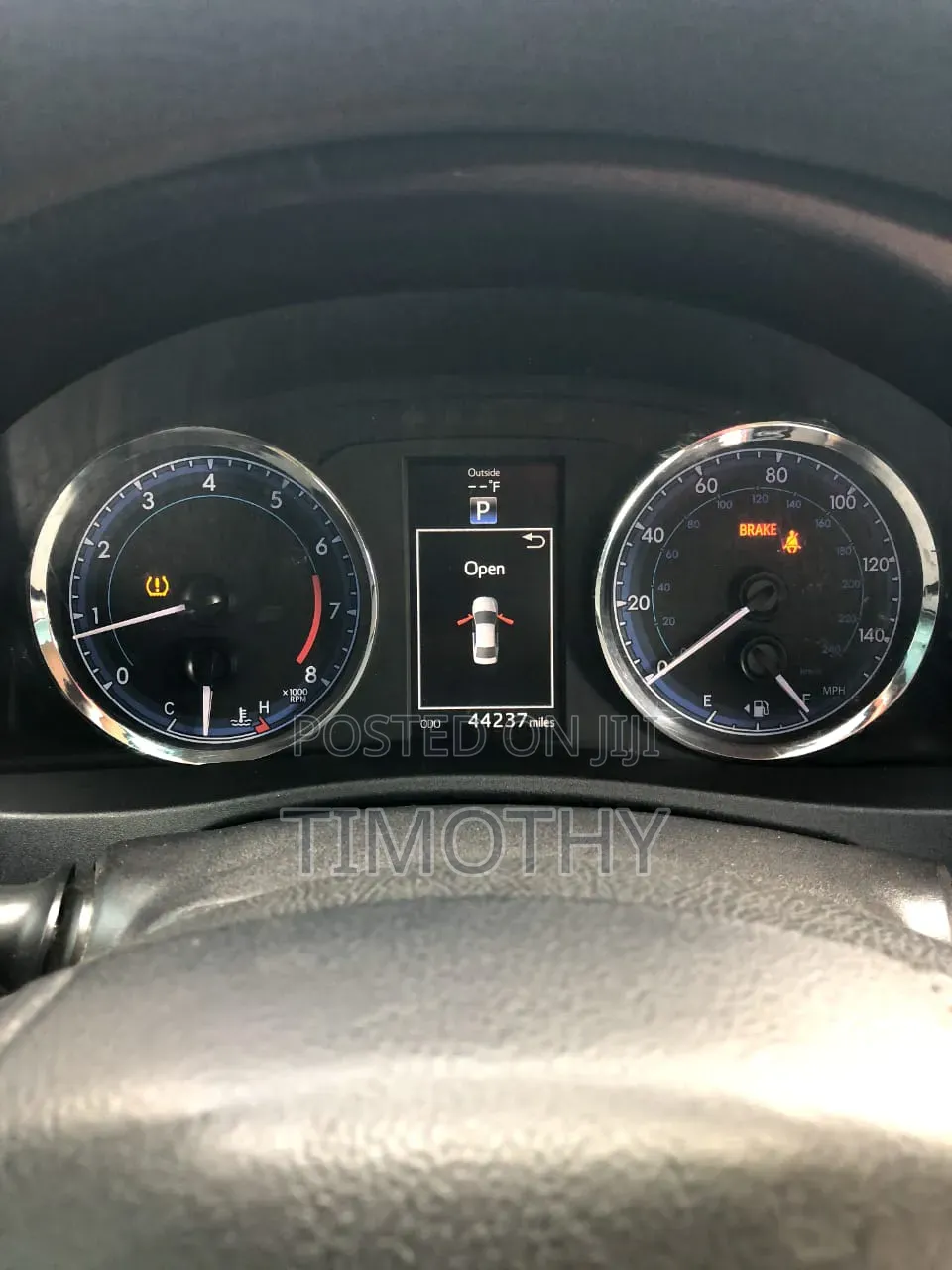 Toyota Corolla SE (1.8L 4cyl 2A) 2018 Gray