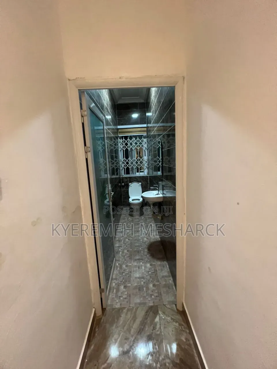 2bdrm Apartment in Old Ashongman, Ablorh Adjei for rent