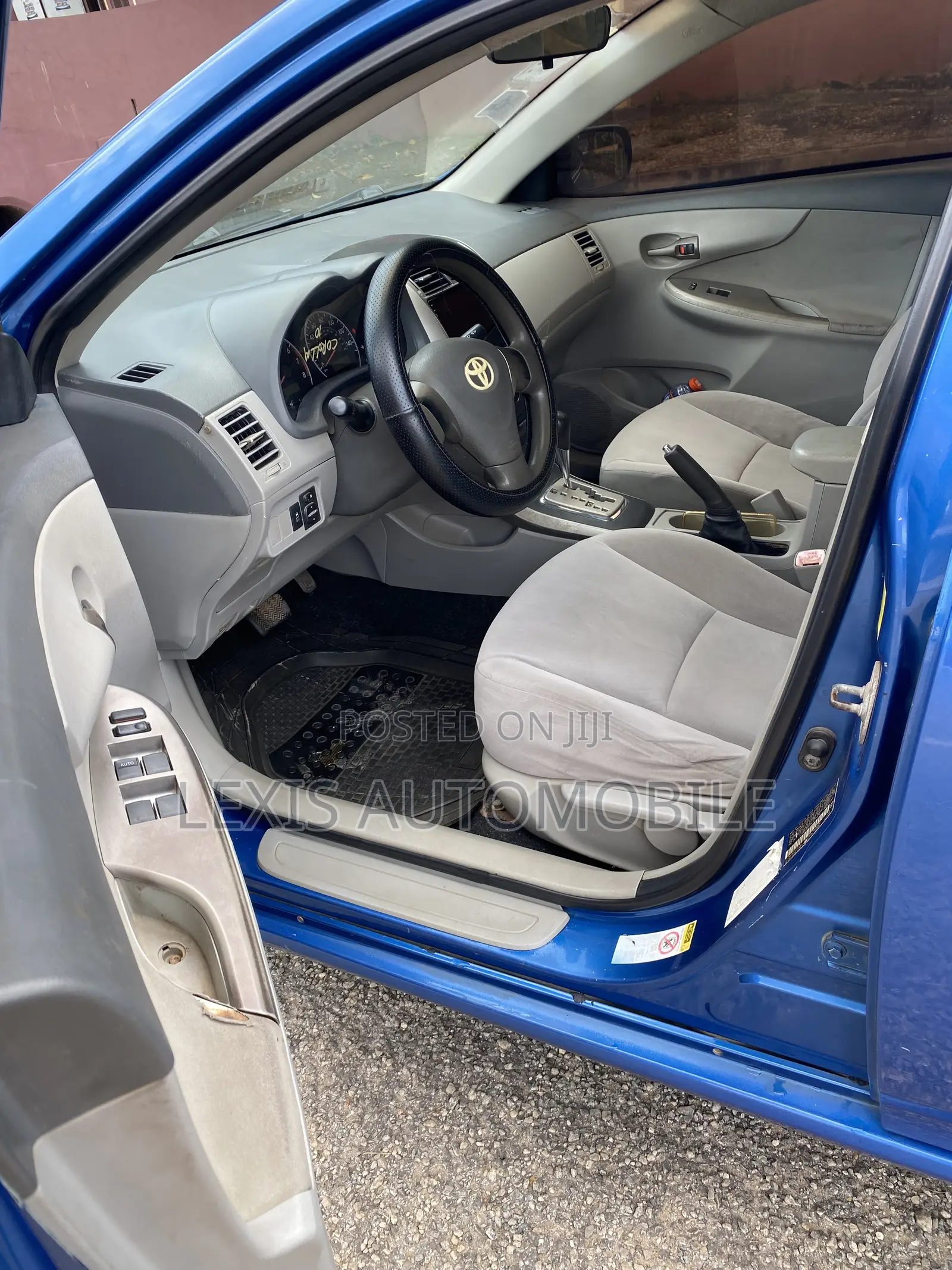 Toyota Corolla LE 4dr Sedan (1.8L 4cyl 4A) 2010 Blue