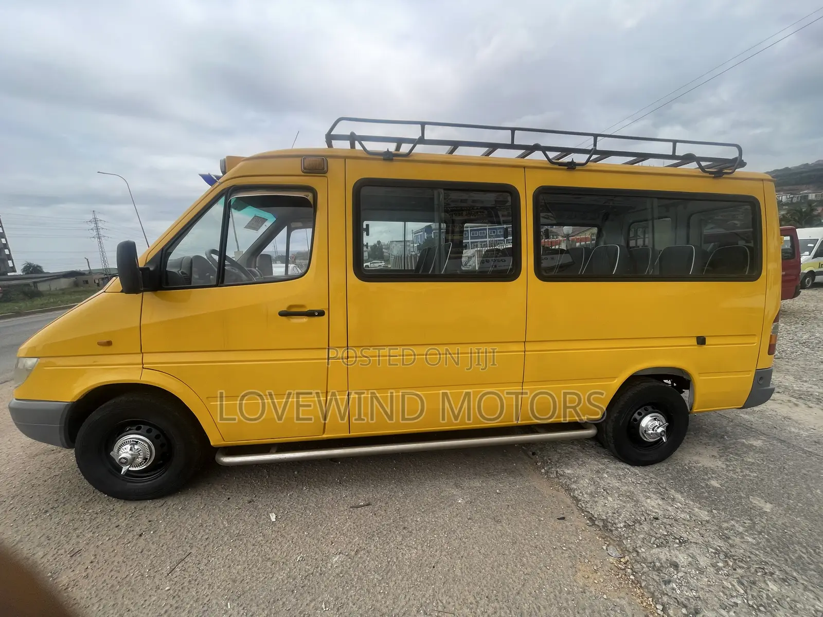 Mercedes-Benz Sprinter 2009 Yellow