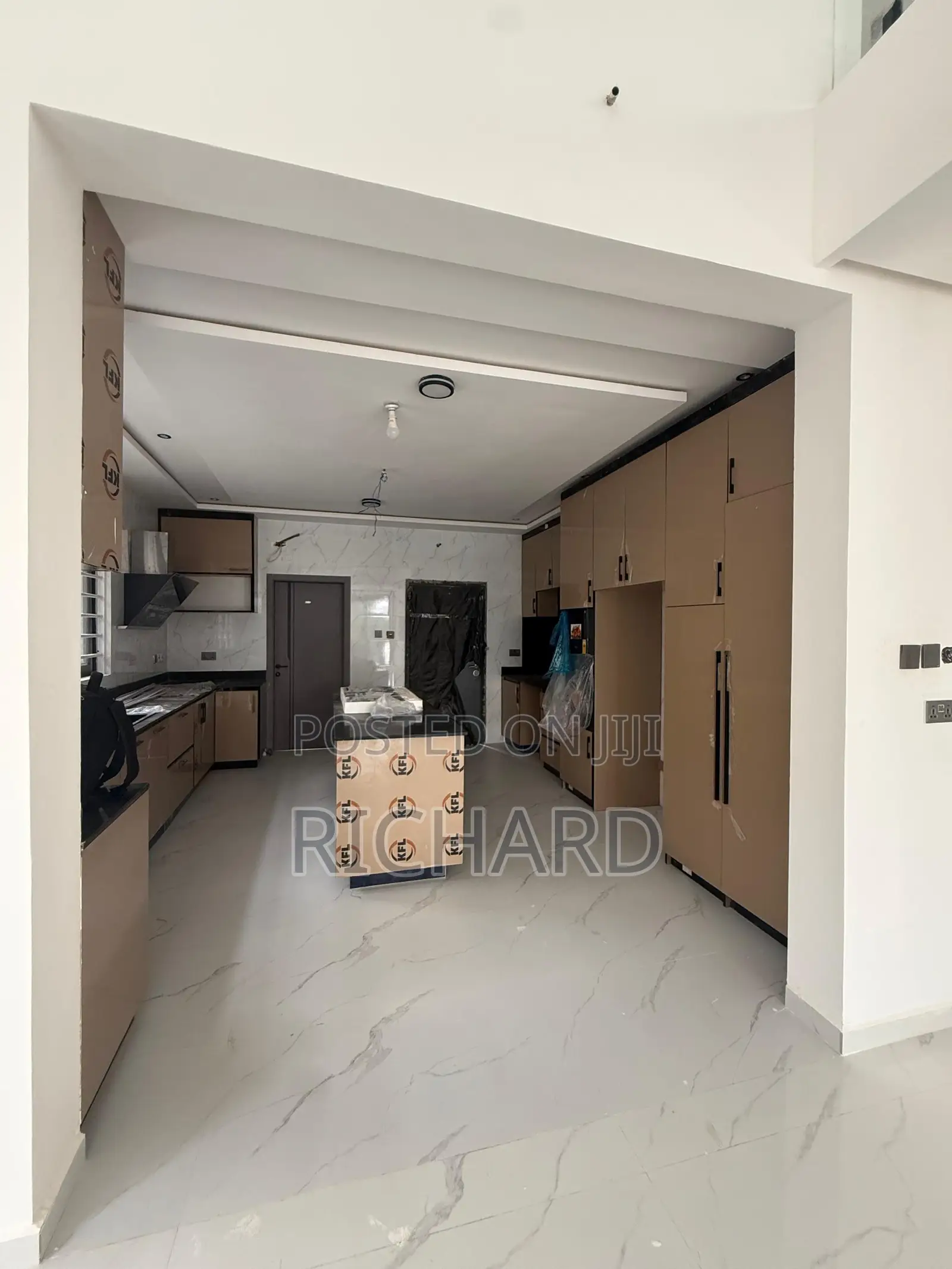 4bdrm House in Freeholdings Estate, Unity Closed for sale