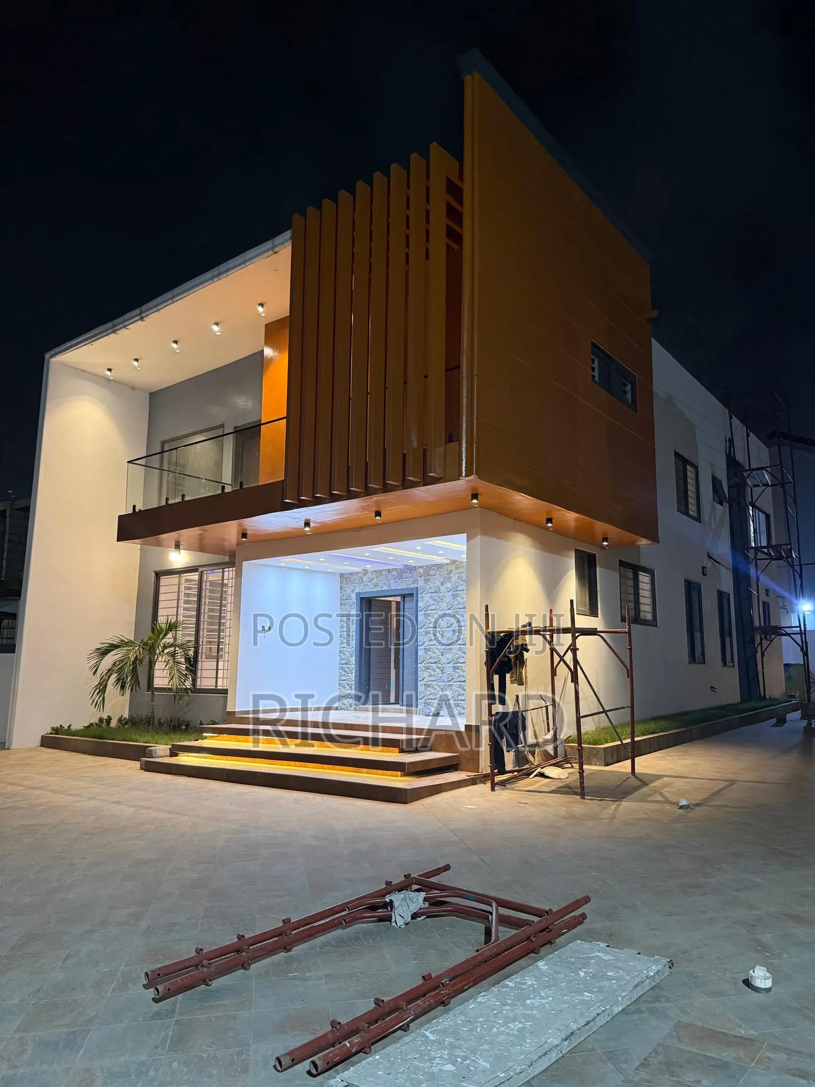 4bdrm House in Freeholdings Estate, Unity Closed for sale