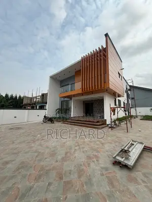 4bdrm House in Freeholdings Estate, Unity Closed for sale