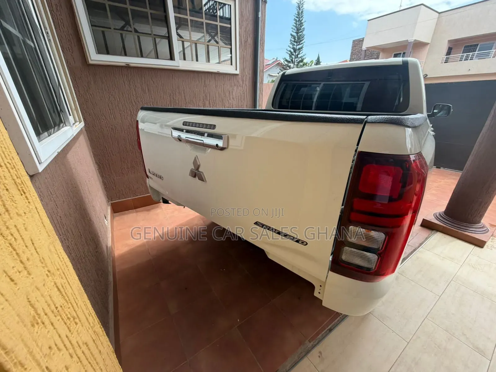 New Mitsubishi L200 2025 White