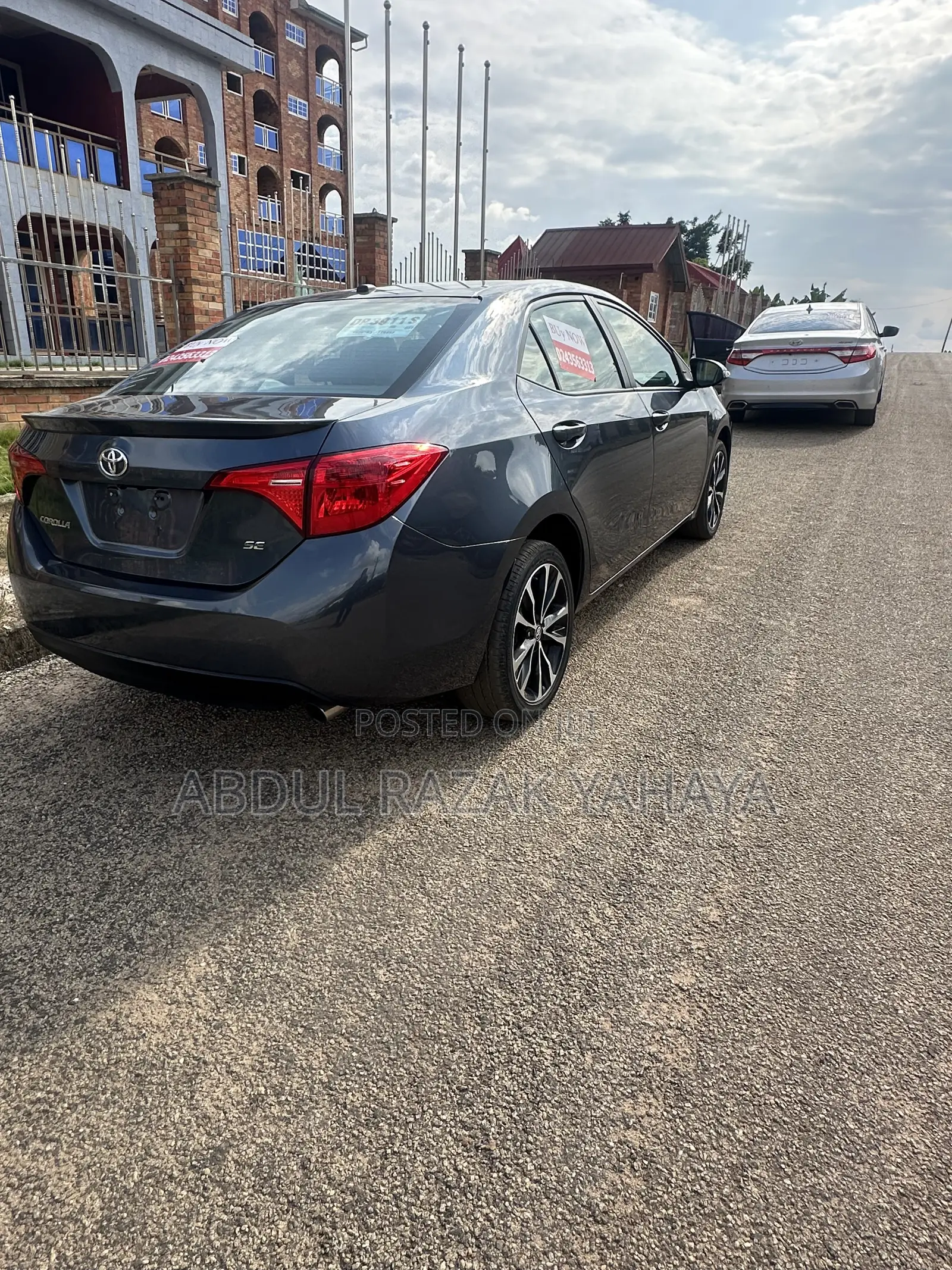 Toyota Corolla SE (1.8L 4cyl 2A) 2018 Gray