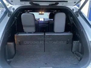 Mitsubishi Outlander 2021 White