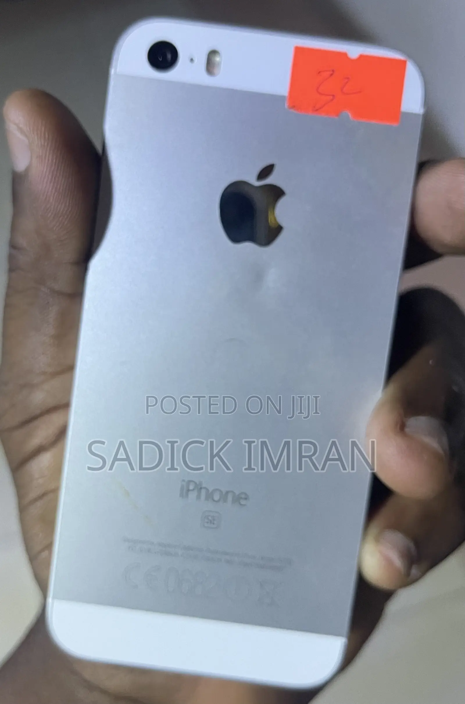 New Apple iPhone SE 32 GB Gold