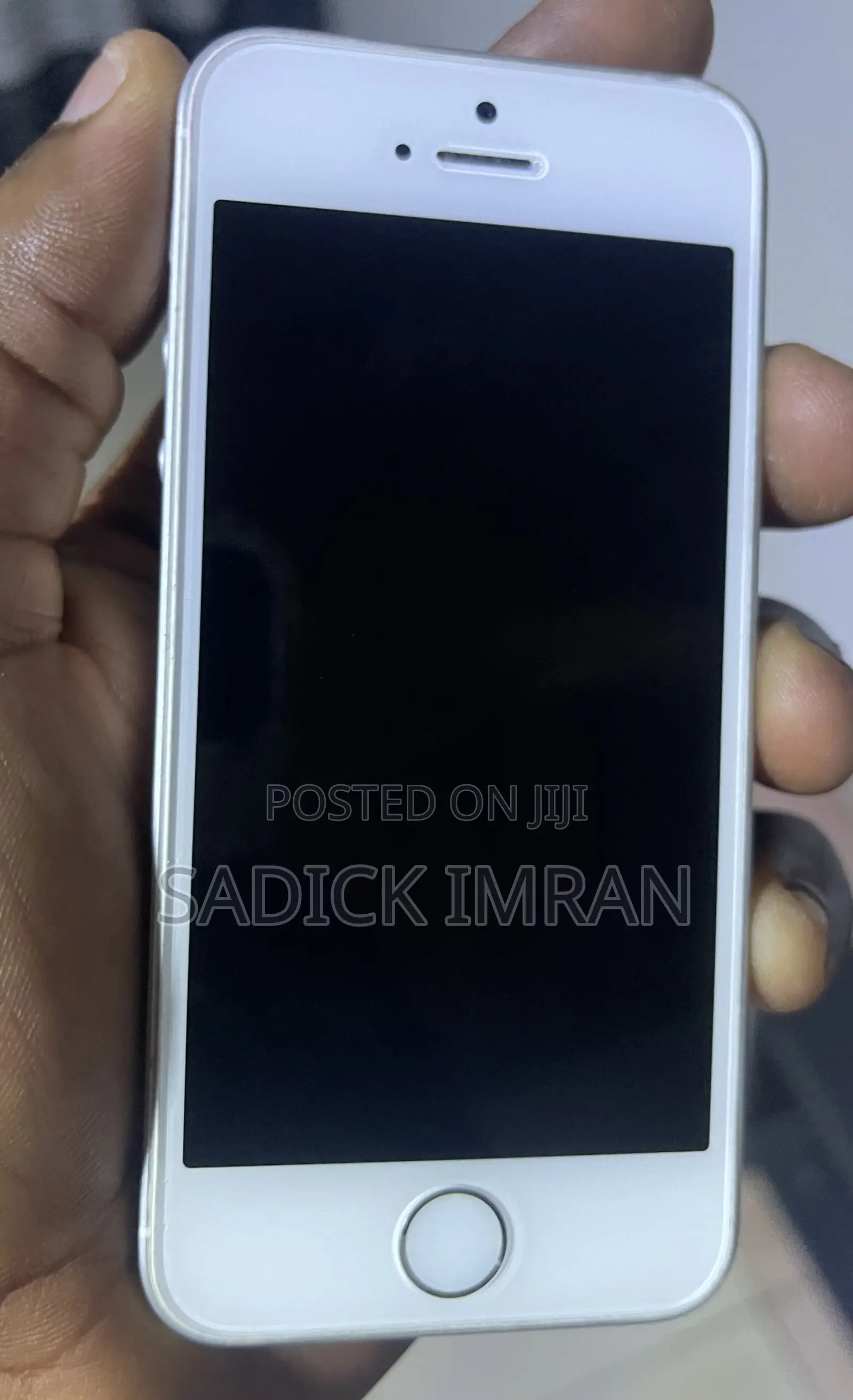 New Apple iPhone SE 32 GB Gold