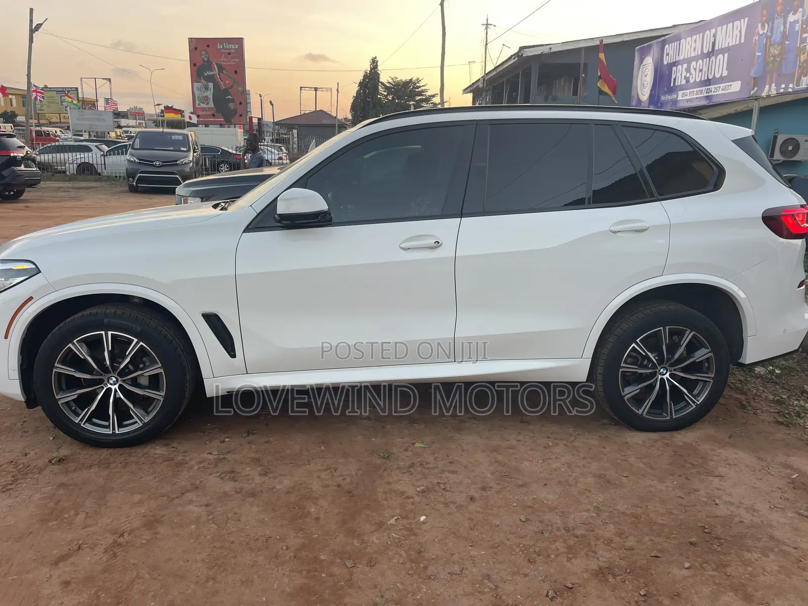 BMW X5 sDrive40i 2022 White