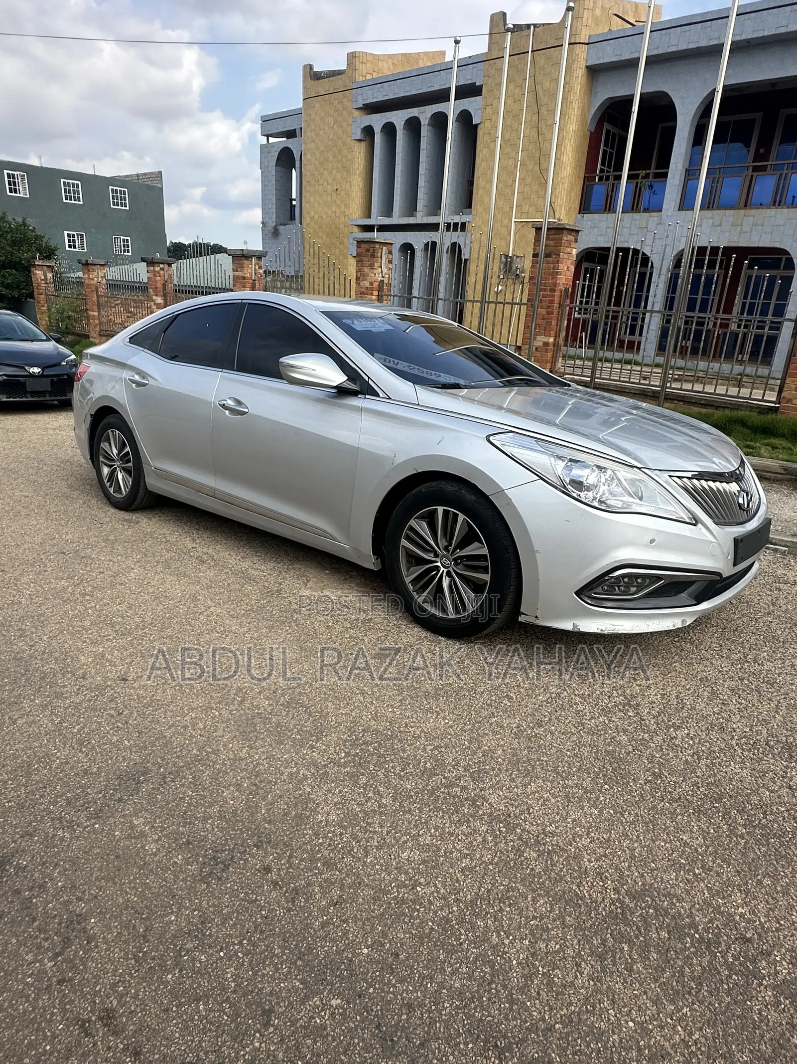 Hyundai Grandeur 2015 Silver