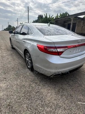 Hyundai Grandeur 2015 Silver