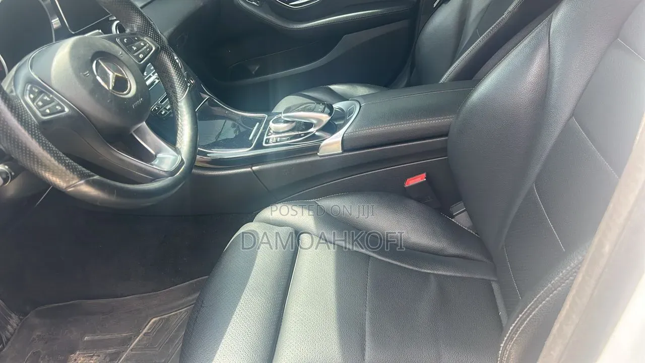 Mercedes-Benz C300 2016 White