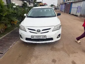 Toyota Corolla 2012 White
